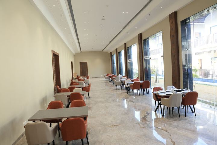 Dining 50 of 64