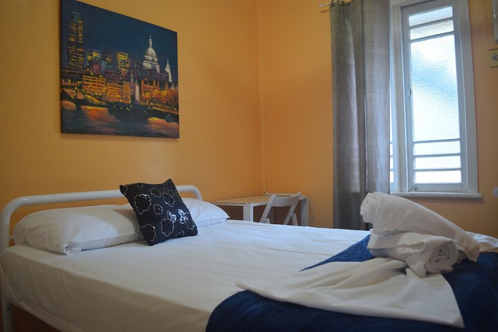Room 9 of 44