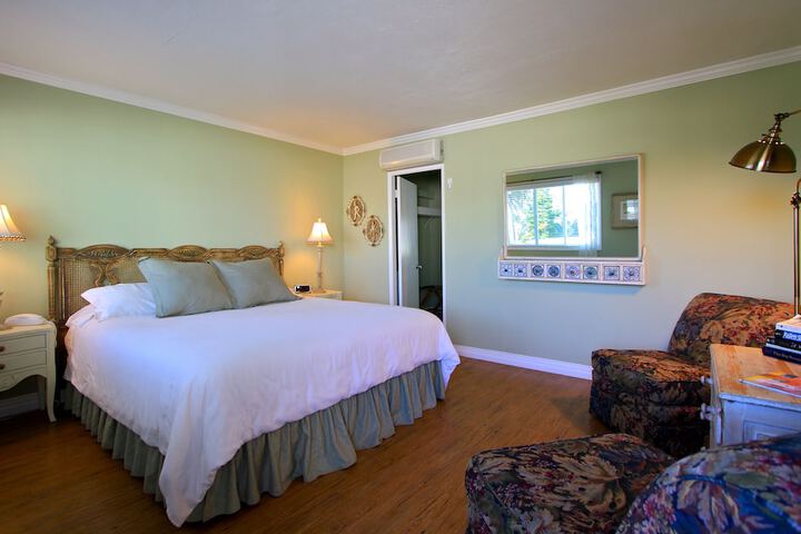 Room 10 of 70