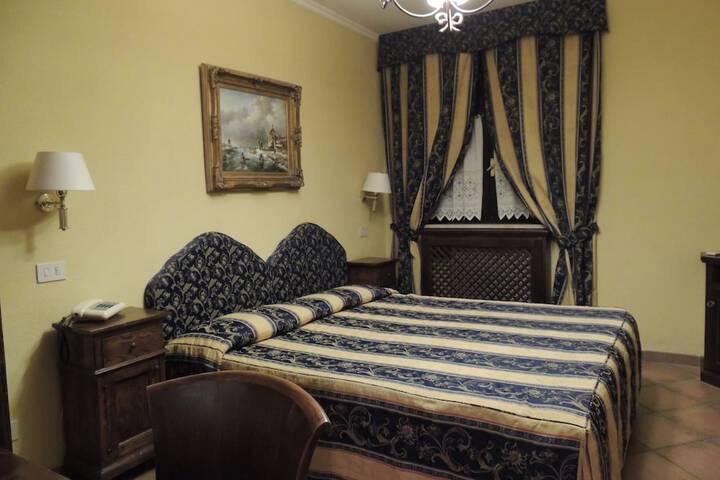 Room 16 of 51