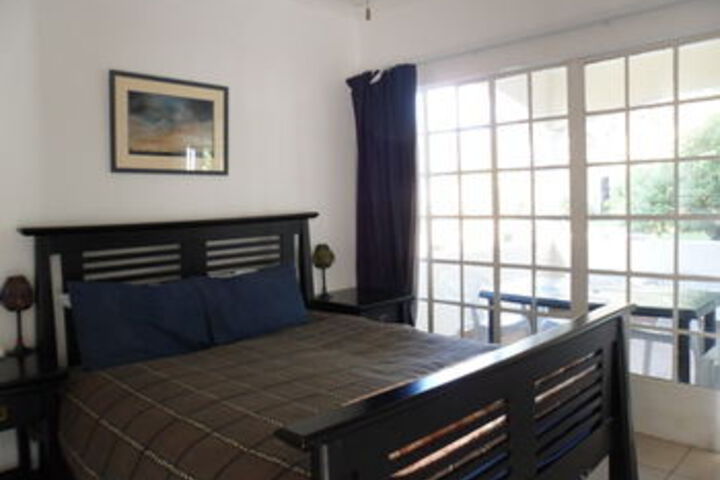 Room 10 of 27