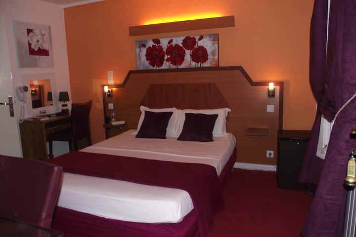Room 4 of 58