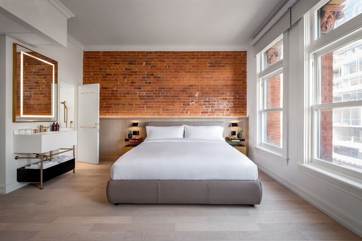Room 5 of 69