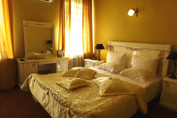 Room 13 of 56