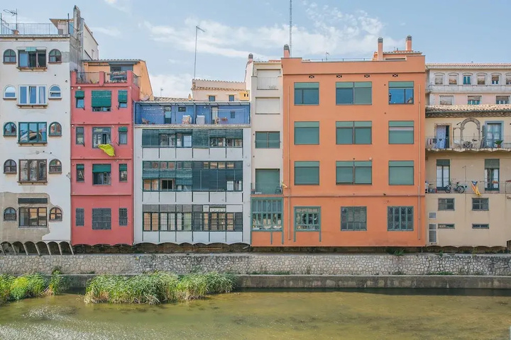 Exterior of Flateli Rambla 11