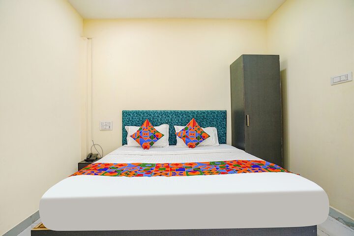 Room 20 of 33