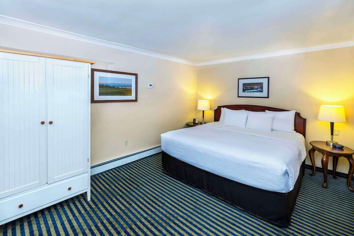 Room 16 of 54