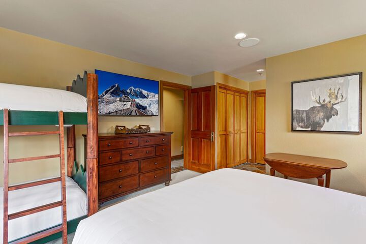 Room 95 of 364