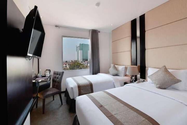 Room 13 of 46