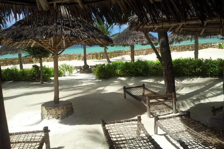 Beach 3 of 9