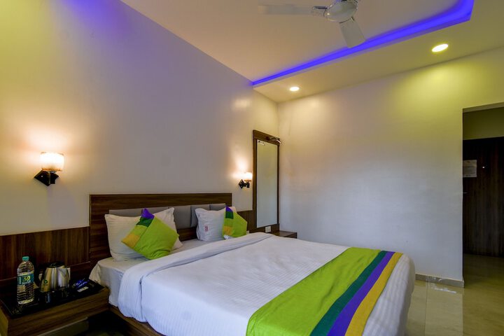 Room 15 of 52