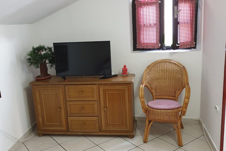 Room 14 of 43
