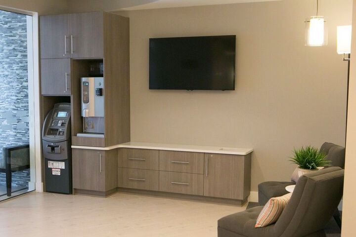 Hotel Interior 31 of 38