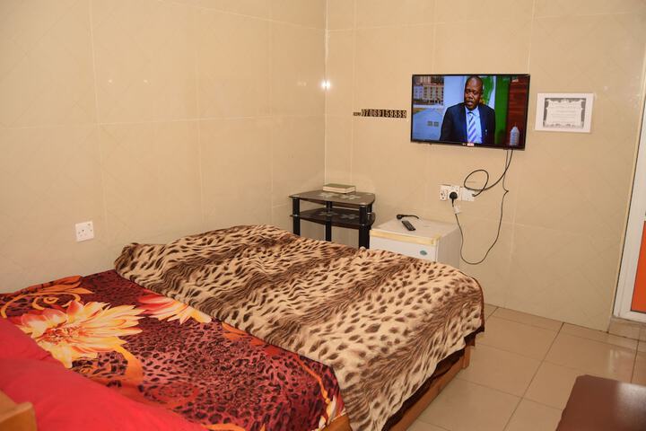 Room 14 of 39