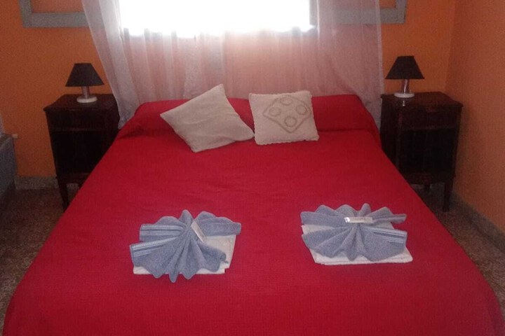 Room 6 of 19