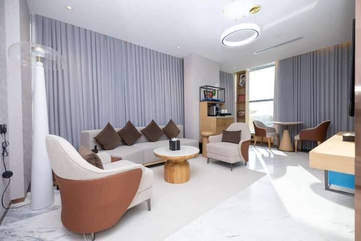 Room 20 of 32
