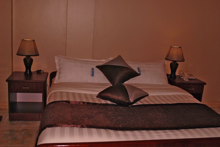 Room 14 of 43