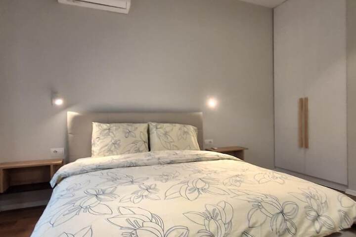 Room 3 of 19