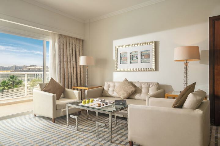 Room 8 of 36