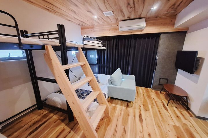 Room 19 of 50