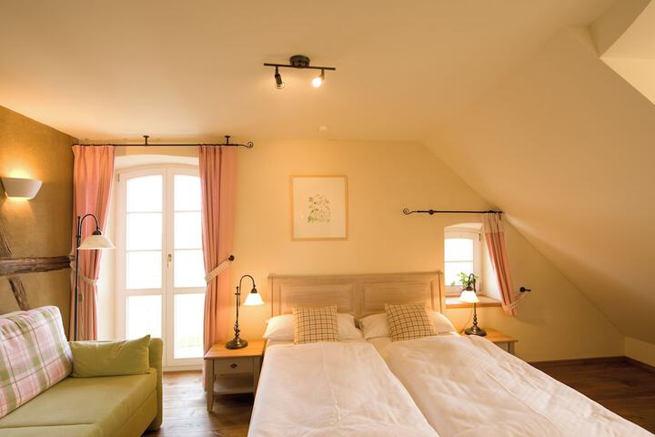Room 25 of 71