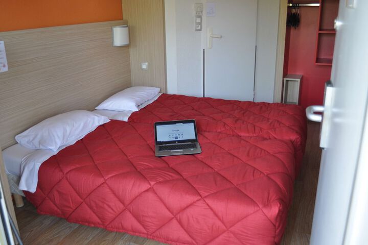Room 34 of 61