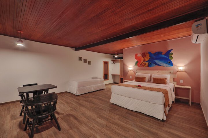 Room 35 of 274