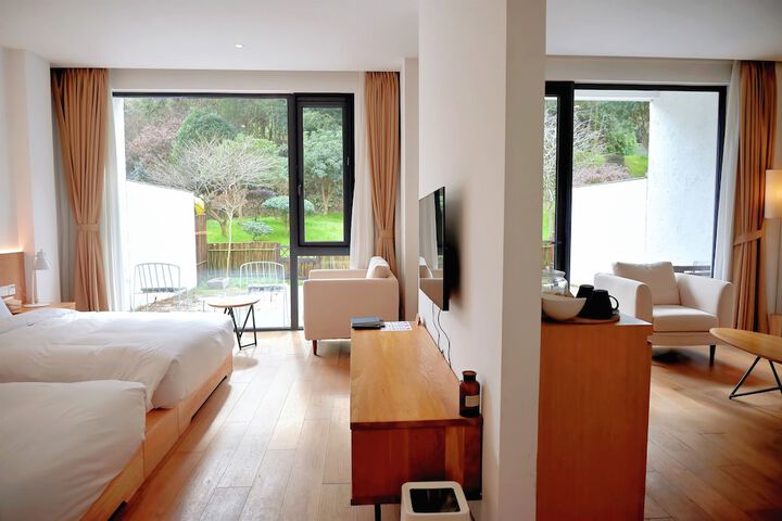 Room 14 of 218
