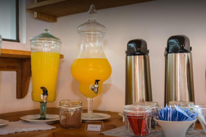 Breakfast/Coffee Service 33 of 39