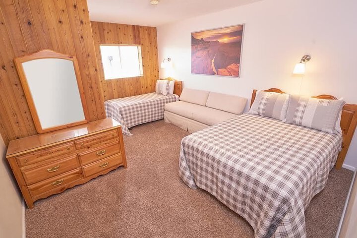 Room 3 of 31