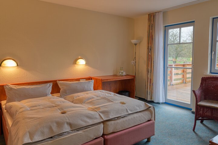 Room 27 of 27