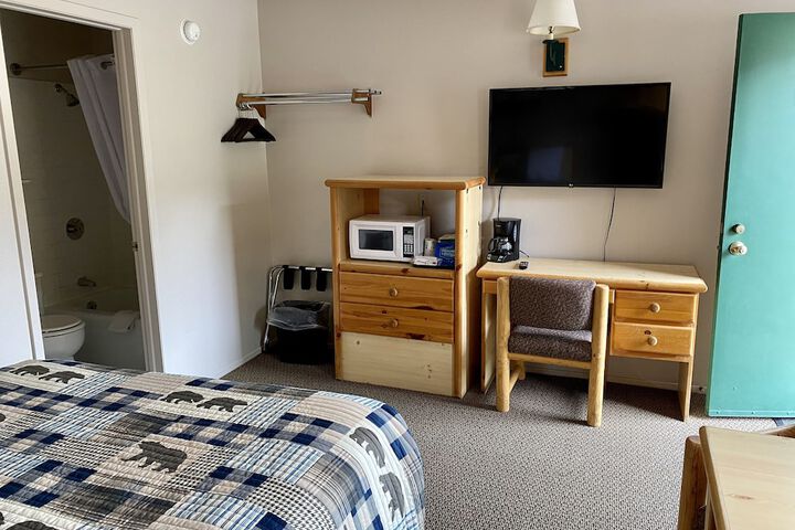Room 5 of 27