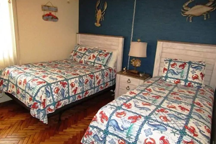 Room 8 of 31
