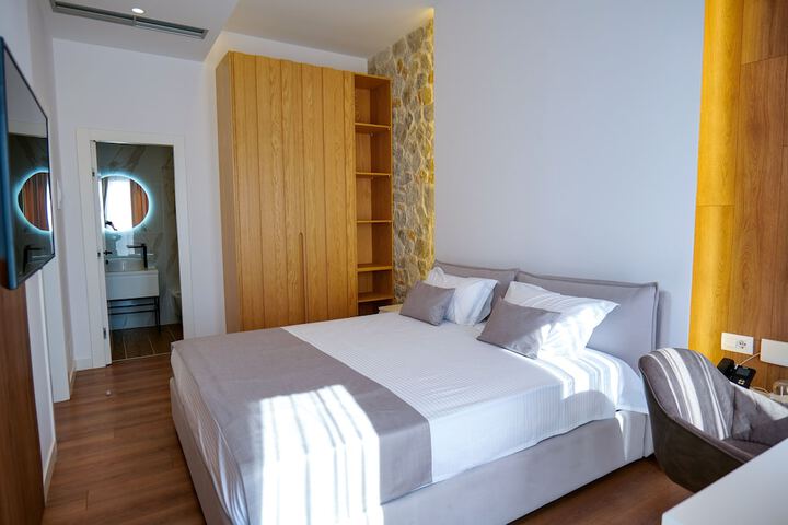 Room 26 of 88