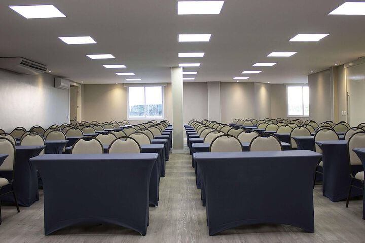 Business Center 47 of 55