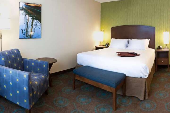 Room 21 of 35