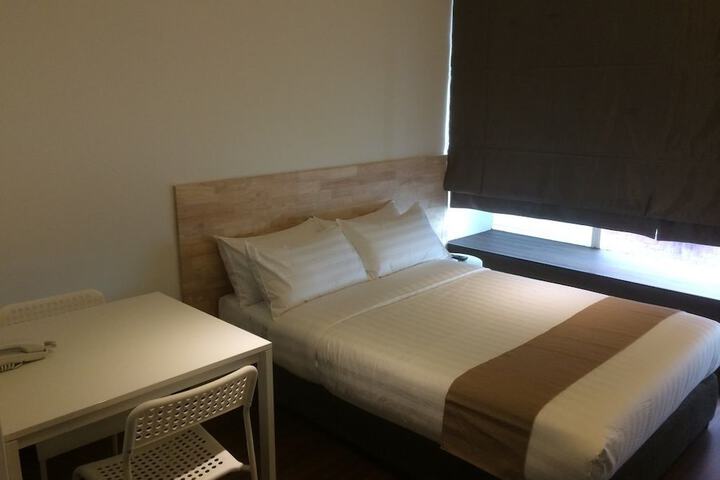 Room 9 of 53