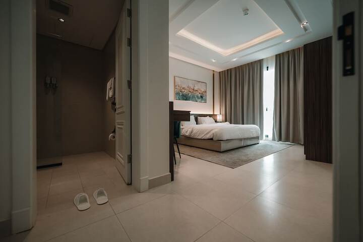 Room 6 of 40