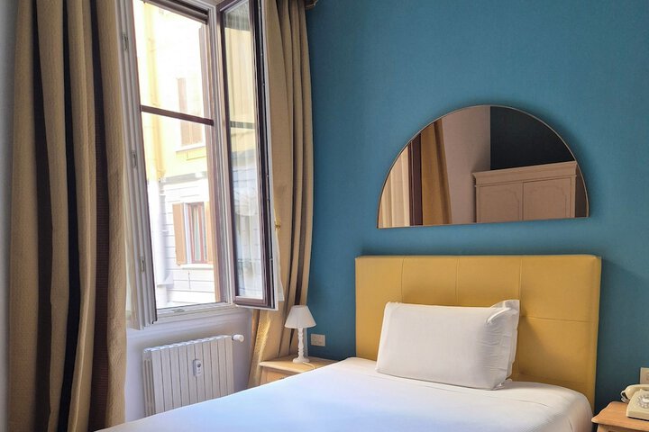 Room 40 of 81