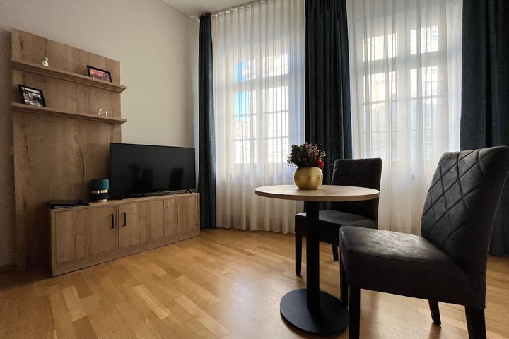 Room 7 of 23