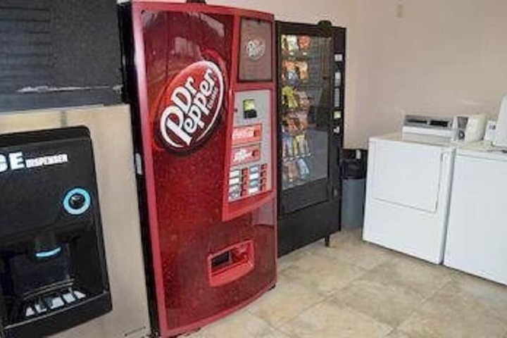 Breakfast/Coffee Service 19 of 22