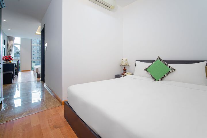 Room 13 of 89