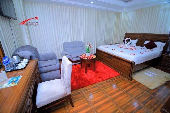 Room 7 of 14