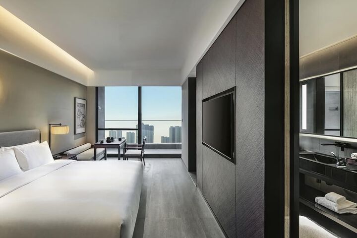 Room 7 of 21
