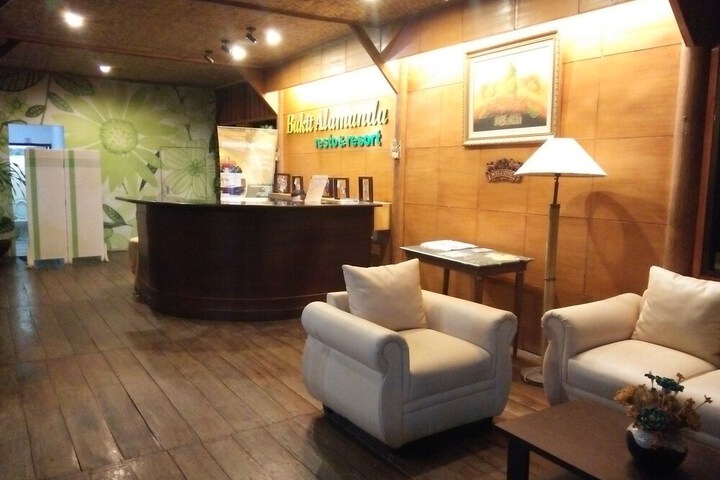 Hotel Interior 5 of 184