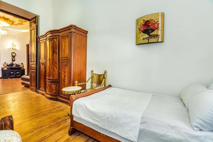 Room 20 of 47
