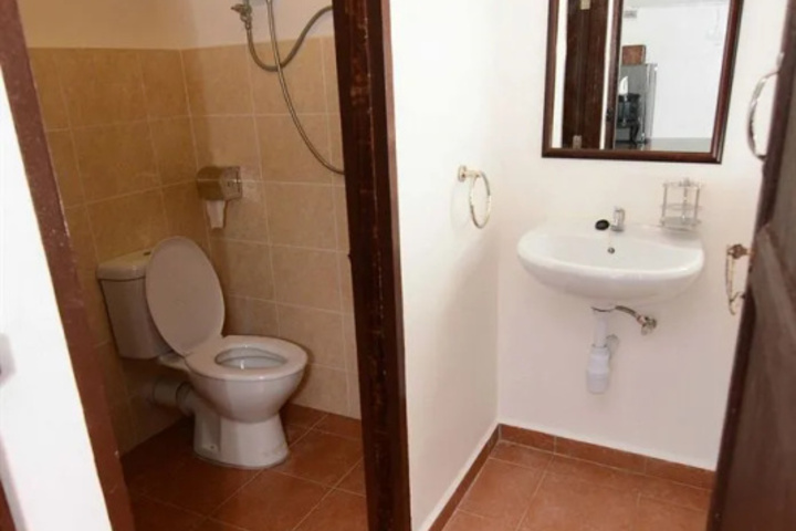 Room 10 of 23