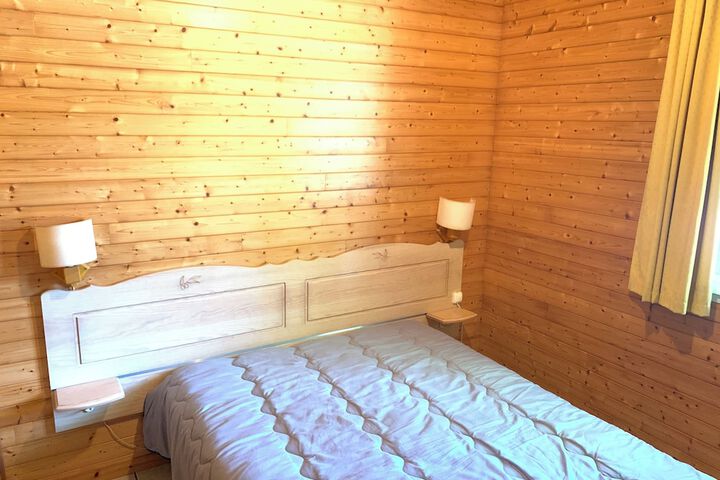 Room 6 of 35