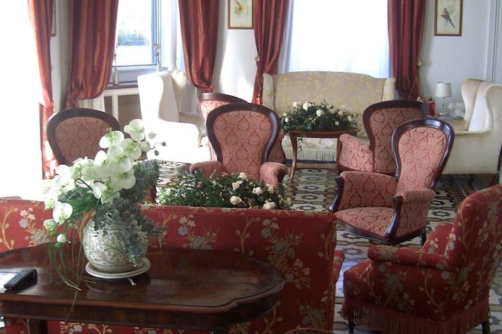 Lobby sitting area
