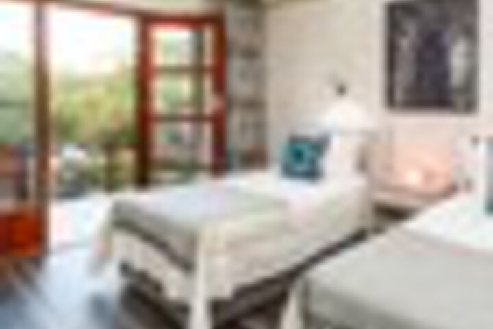Room 80 of 150